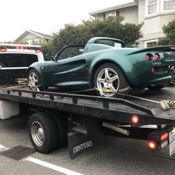 B & C Towing Transport - Rare Lotus Elise classic
Only 100 of this model made it in the states.
