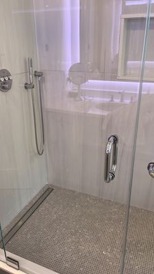 Transform your bathroom with our expert deep cleaning services! - We remove grime, mold, and buildup from every corner, leaving your bathroom spotless and sanitized.

Our Bathroom Deep Clean Includes:

Tile & grout scrubbing
Sanitizing tubs, showers, sinks & toilets
Fixture & mirror polishing
Cabinet & baseboard wipe-down
Floor cleaning & deodorizing