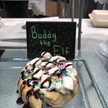 Cinnaholic - Marshmallow and rainbow - Bakeries Near Me - Tulsa, Oklahoma