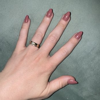 Studio Nail Bar - Nails - Nail Salons Near Me - Burbank, California