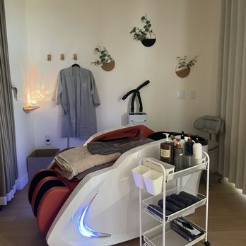Revive Scalp and Beauty - Scalp cleansing, nourishing, and relaxation area. - Hydrotherapy Near Me - Rowland Heights, California Revive Scalp and Beauty - Scalp cleansing, nourishing, and relaxation area. - Hydrotherapy Near Me - Rowland Heights, California
