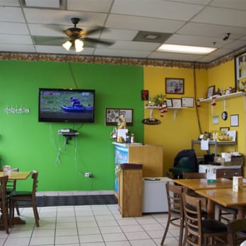 Spicy Thai Lao - Interior - Thai Near Me - Burbank, Illinois