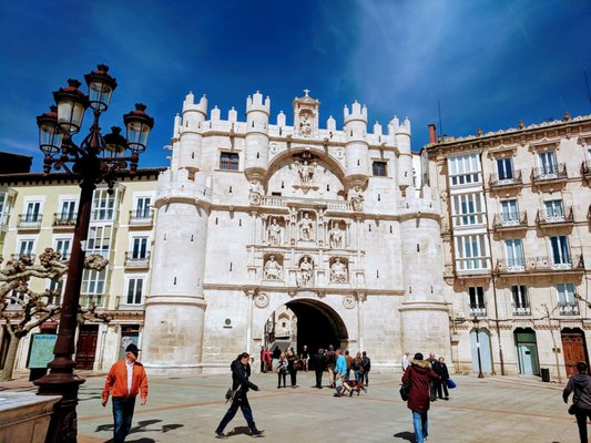 Arco de Santa María by null