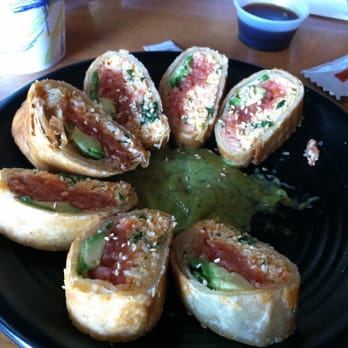 Sushiholic - Rattlesnake roll with flour tortilla and fried!!! Must try, also that is spicy avocado sauce!! - Sushi Bars Near Me - La Mirada, California
