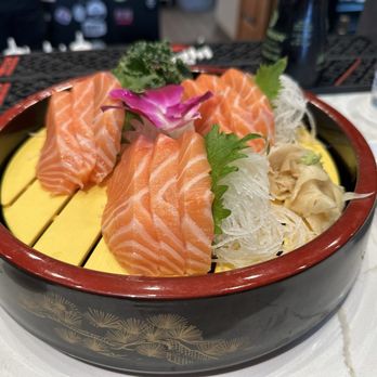 Kusshi - Salmon sashimi - Sushi Bars Near Me - Rockville, Maryland Kusshi - Salmon sashimi - Sushi Bars Near Me - Rockville, Maryland