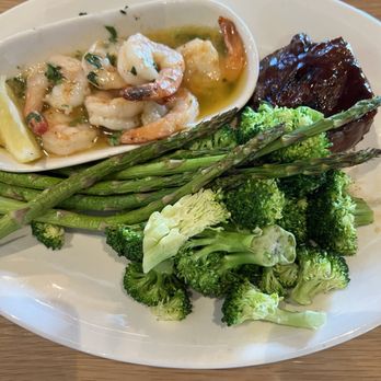 BJ's Restaurant & Brewhouse - Tri-Tip Wedge* - New American Near Me - Bakersfield, California