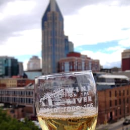 Cheers to you, Nashville! Cheers to you, Nashville!