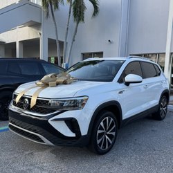 Schumacher Volkswagen of North Palm Beach - CPO Taos