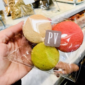 North Market - Pistachio, vanilla bean and strawberry macaroons sooo soo sooooo good the filling is like whipped! - Farmers Market Near Me - Columbus, Ohio North Market - Pistachio, vanilla bean and strawberry macaroons sooo soo sooooo good the filling is like whipped! - Farmers Market Near Me - Columbus, Ohio