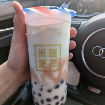 Mai Chi Lin - Sweet Taro Milk with boba - Hong Kong Style Cafe Near Me - Bellevue, Washington