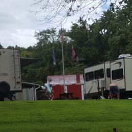 Note the confederate flag. Note the confederate flag.