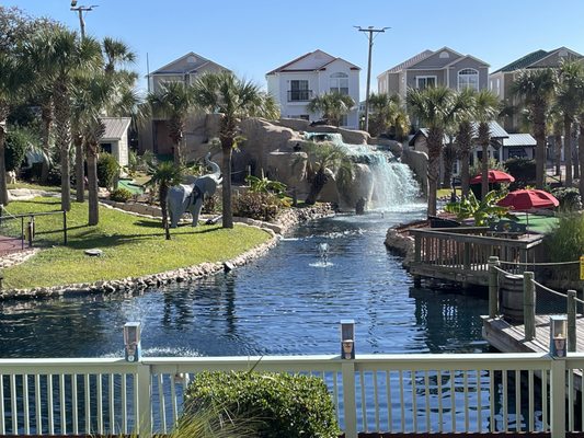 Black Pearl Mini Golf by null