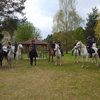 Ferienhof Altglobsow - Campgrounds Near Me - Großwoltersdorf, BB
