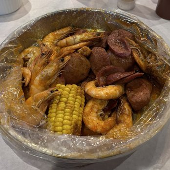 Cajun Crab Hut - 1 lb head on shrimp. 1/2 LB SAUSAGE. - Cajun/Creole Near Me - St. Augustine, Florida