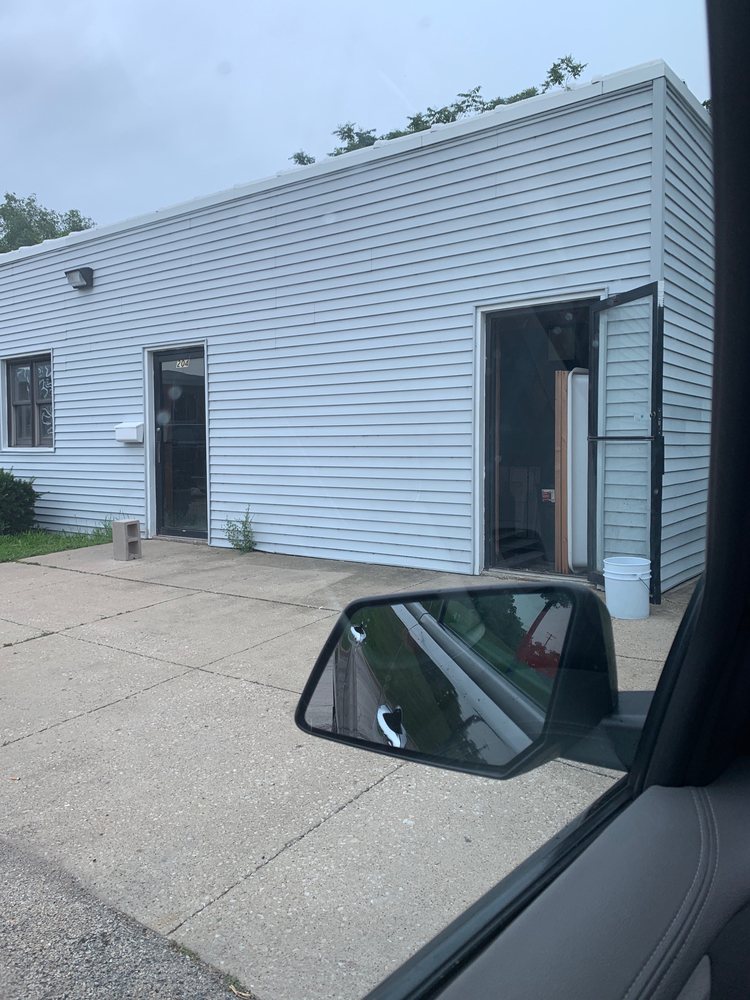 Gills and Thrills Pet Shop - reptile breeding in Lockport, IL