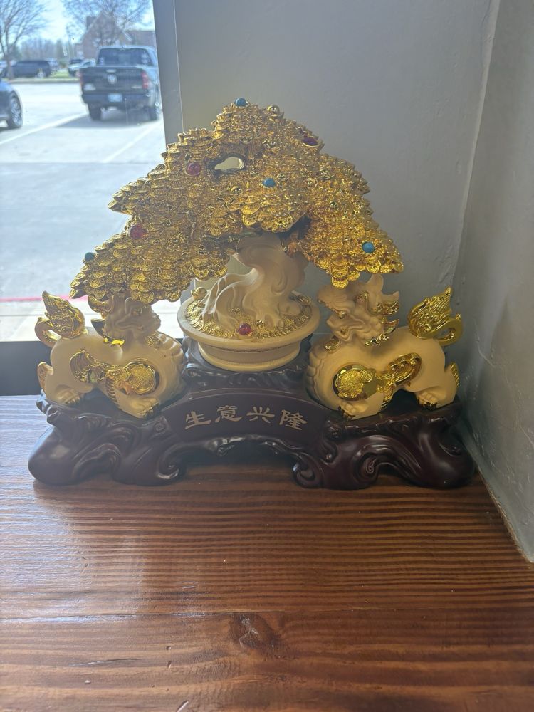 Food from Big Boss Noodle and Tea