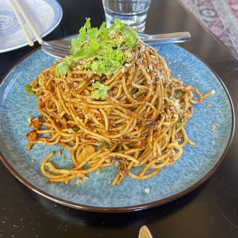 LSXO - House garlic noodle - Vietnamese Near Me - Huntington Beach, California LSXO - House garlic noodle - Vietnamese Near Me - Huntington Beach, California