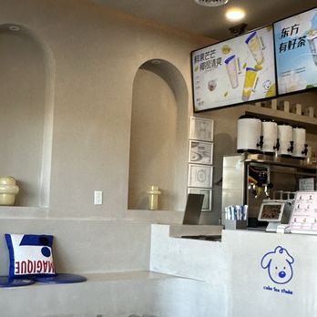 Cube Tea Studio - Seating - Bubble Tea Near Me - St. Louis, Missouri