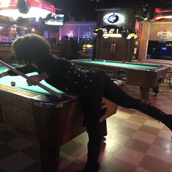 Smitty's Bar - Bars Near Me - Sausalito, California