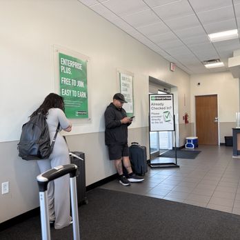Enterprise Rent-A-Car - Checked in online and thought I could go to lot. Nope! Wait 20 minutes - Car Rental Near Me - Dallas, Texas Enterprise Rent-A-Car - Checked in online and thought I could go to lot. Nope! Wait 20 minutes - Car Rental Near Me - Dallas, Texas