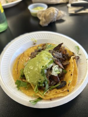 El Rey Tacos Y Mariscos by null