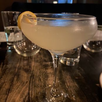 Losanti - Lemon Drop Martini - Steakhouses Near Me - Cincinnati, Ohio
