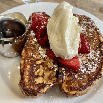 Plow - French toast - Breakfast & Brunch Near Me - San Francisco, California Plow - French toast - Breakfast & Brunch Near Me - San Francisco, California