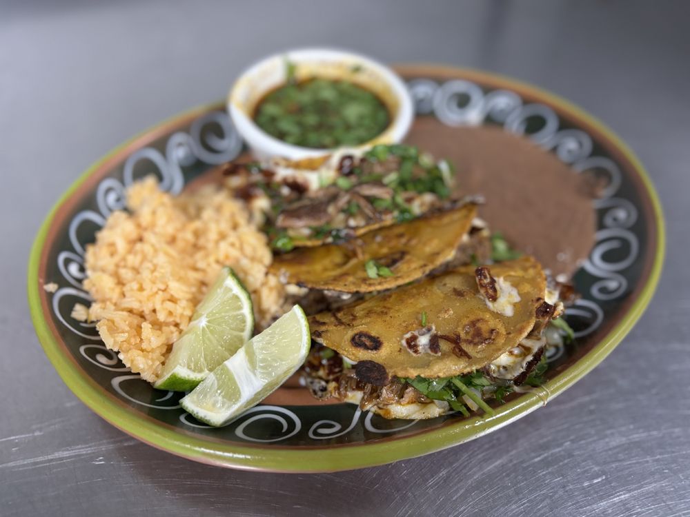 Pancho Villa Mexican Food Logo