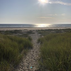 Klipsan Beach Cottages - The beach once you walk to the berm