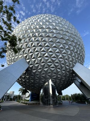 Spaceship Earth by null