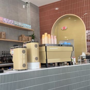 Home Coffee Roasters - Clean bar area, needs more seating - Coffee Roasteries Near Me - Sunnyvale, California Home Coffee Roasters - Clean bar area, needs more seating - Coffee Roasteries Near Me - Sunnyvale, California