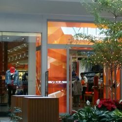 sneaker villa outlet