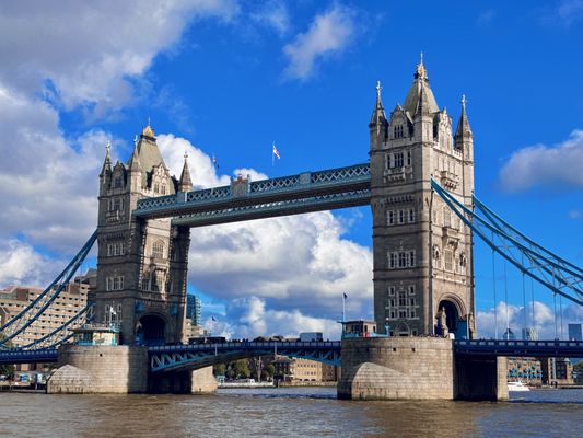 Tower Bridge by null