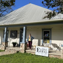 Em Dash Books - Great independent bookstore on Main Street in Buda's downtown historic district.