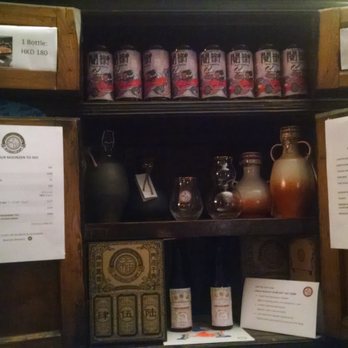門神啤酒廠 - Souvenirs to take home. - Breweries Near Me - Hong Kong, HK