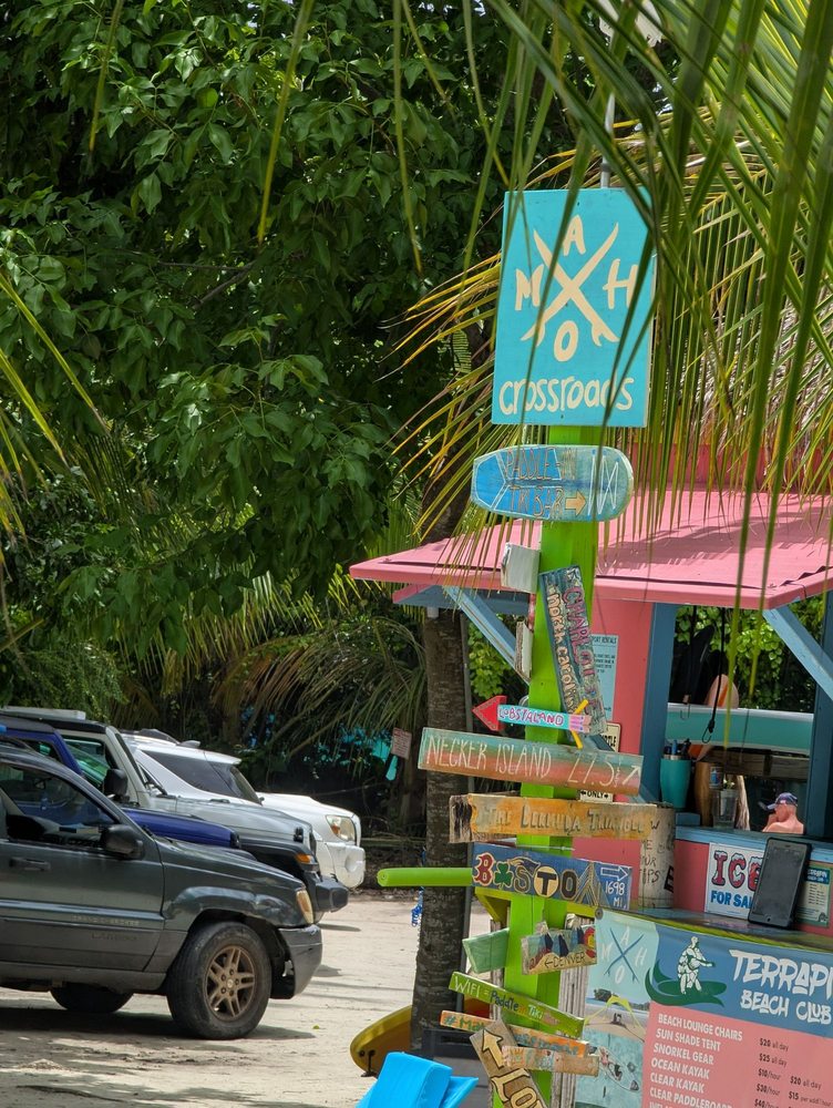 Maho Crossroads Logo