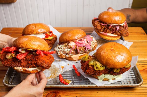 Hetchy's Hots Fried Chicken by null