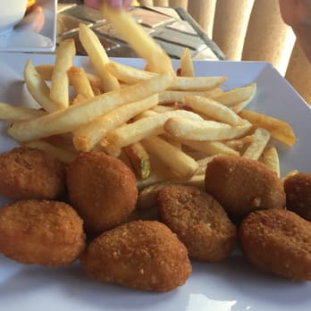 El Makito - Chicken fingers kids plate. Very generous portions. - Seafood Near Me - Naguabo, Puerto Rico El Makito - Chicken fingers kids plate. Very generous portions. - Seafood Near Me - Naguabo, Puerto Rico