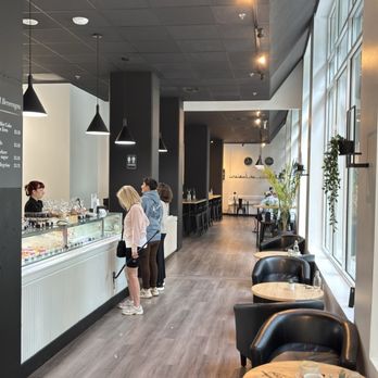 La Parisienne French Bakery - Cafes Near Me - Seattle, Washington La Parisienne French Bakery - Cafes Near Me - Seattle, Washington