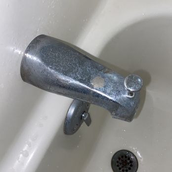 Quality Inn & Suites - Buildup of grime on faucets - Hotels Near Me - Harrington, Delaware Quality Inn & Suites - Buildup of grime on faucets - Hotels Near Me - Harrington, Delaware