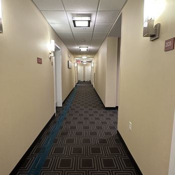 TownePlace Suites by Marriott - Second Floor Hallway - Hotels Near Me - Front Royal, Virginia TownePlace Suites by Marriott - Second Floor Hallway - Hotels Near Me - Front Royal, Virginia
