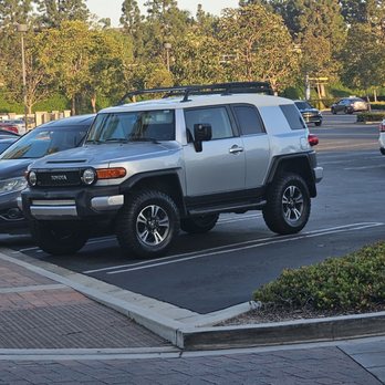 Bristol Sound - 2007 FJ Cruiser 4x4 with 3 inch RC lift kit and new tires. - Car Stereo Installation Near Me - Santa Ana, California Bristol Sound - 2007 FJ Cruiser 4x4 with 3 inch RC lift kit and new tires. - Car Stereo Installation Near Me - Santa Ana, California