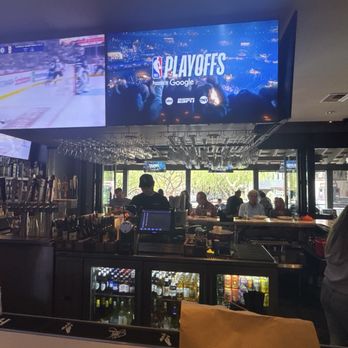 Cask 53 Whiskey Bar - Great large space with great food and lots of tvs - Whiskey Bars Near Me - Scottsdale, Arizona Cask 53 Whiskey Bar - Great large space with great food and lots of tvs - Whiskey Bars Near Me - Scottsdale, Arizona