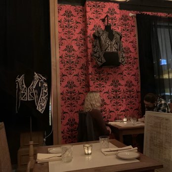 Hotel Madrid - Unique interior - Breakfast & Brunch Near Me - Milwaukee, Wisconsin