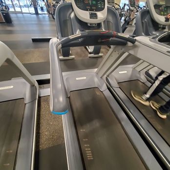 24 Hour Fitness - Treadmill - Gyms Near Me - Milpitas, California