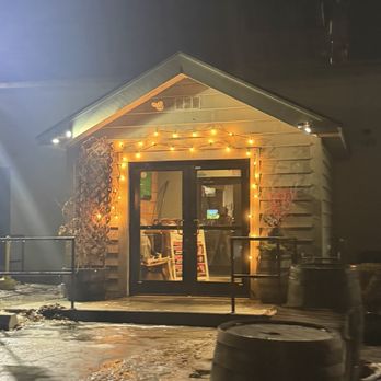 Wicked Axe - Axe Throwing Near Me - Haverhill, Massachusetts