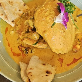 Yi Xin Cafe - Hong Kong Style Cafe Near Me - Honolulu, Hawaii