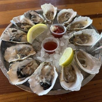 Seasurf Fish - dozen oysters - minters sweet and blue points - Seafood Near Me - Yorba Linda, California