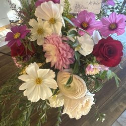 Petal Pusher Floral Boutique - Pictures of the flowers