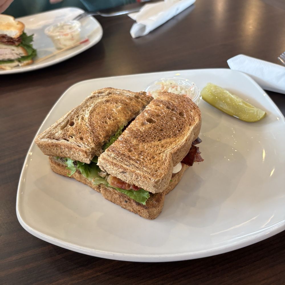 Williams Fresh Cafe - BLT on rye. - Cafes Near Me - Burlington, Ontario Williams Fresh Cafe - BLT on rye. - Cafes Near Me - Burlington, Ontario
